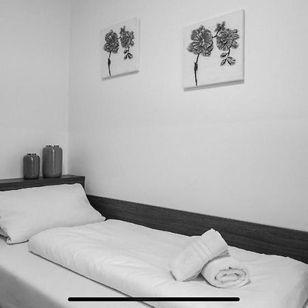 Hotel Restaurant Jaegerhof Kerpen  Kültér fotó